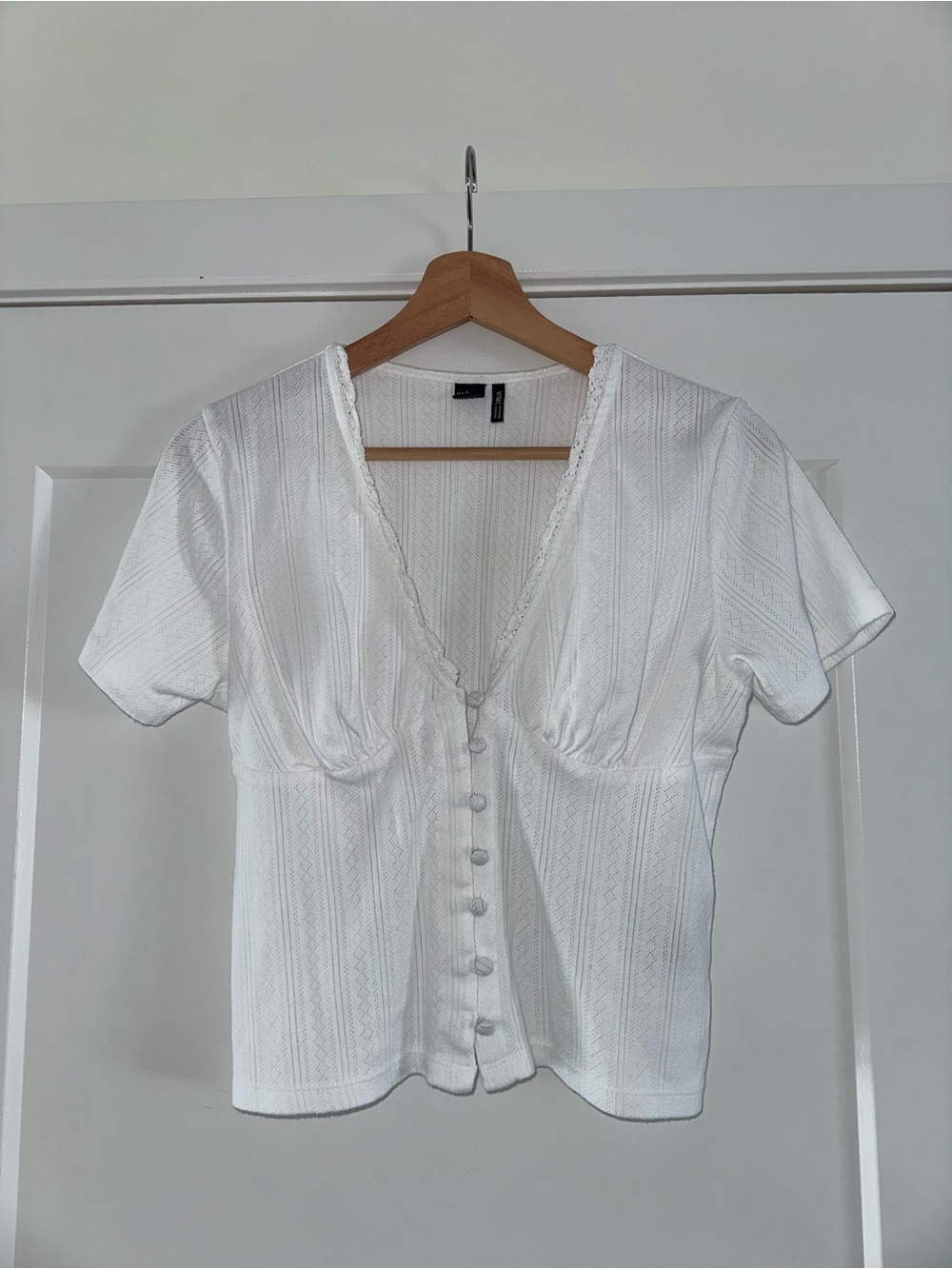 Icône Simons White Pointelle Organic Cotton Cardigan Top V-Neck Button Front